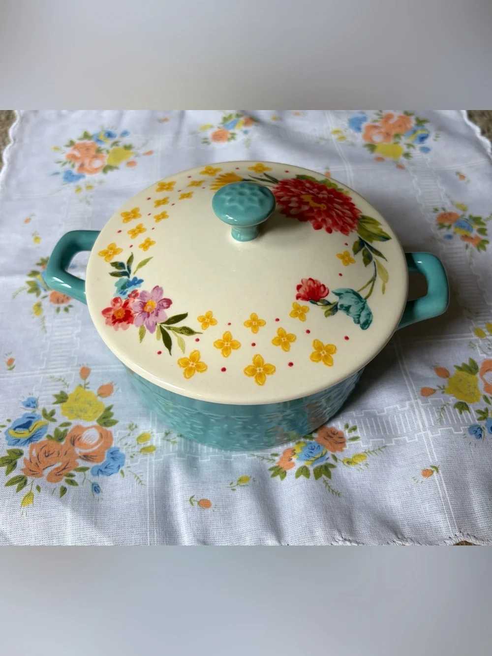 The Pioneer Woman Turquoise and Cream Floral Covered Mini Casserole